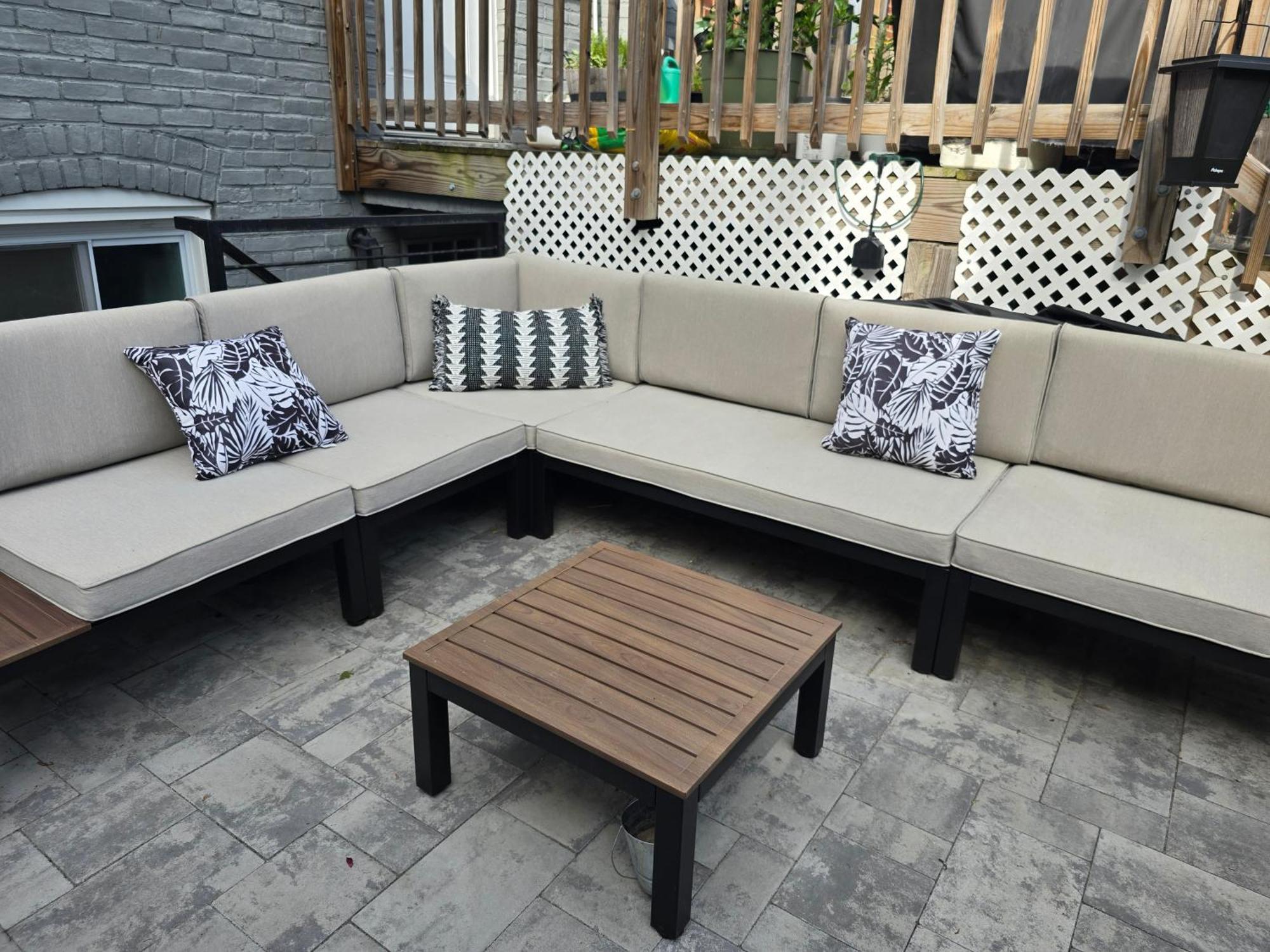 Beautiful Basement Suite & Outdoor Oasis Washington Exterior photo
